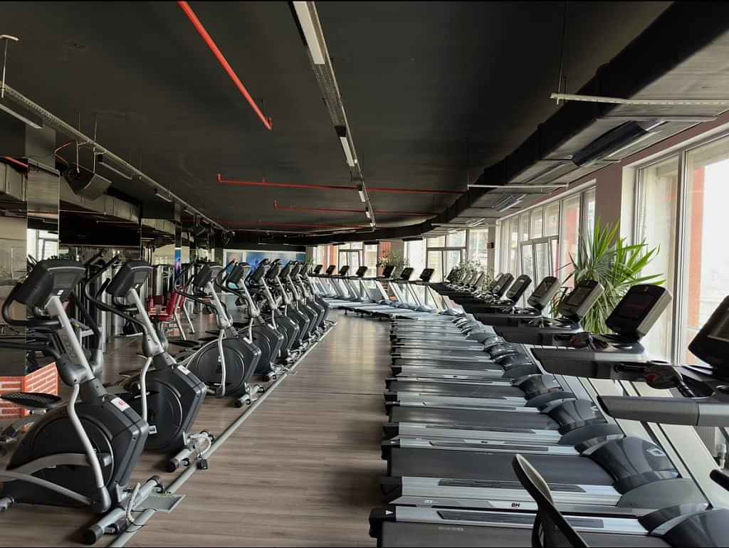 Kadıköy Spor Salonu, Acıbadem Spor Salonu, Göztepe Spor Salonu, koşuyolu Spor Salonu, bostancı Spor Salonu, ataşehir Spor Salonu